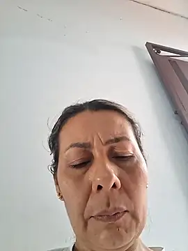 Snapshot of Mia-funny20 chatting on 06-19-26, 02:12 Mia-funny20 online show from 06-19-26, 02:12