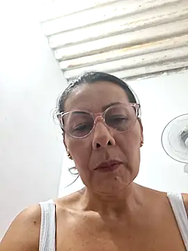 Mia-funny20 online show from 10-14-25, 09:04