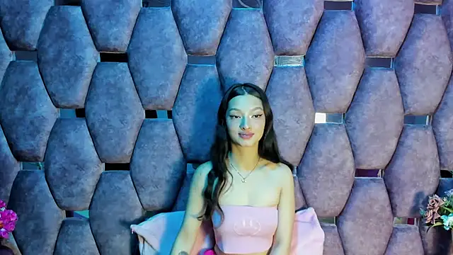 Aurora 18 online show from 01-14-26, 02:42