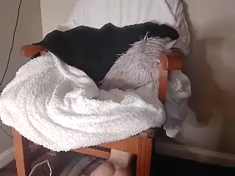 Snapshot of SpAzZ1234 chatting on 03-09-25, 06:39 SpAzZ1234 online show from 03-09-25, 06:39