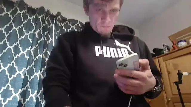 Snapshot of SpAzZ1234 chatting on 03-19-25, 06:44 SpAzZ1234 online show from 03-19-25, 06:44