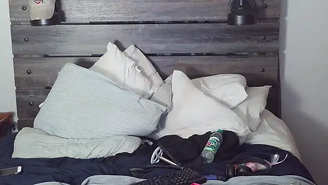 SpAzZ1234 online show from 02-15-26, 07:51