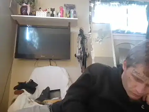 Snapshot of SpAzZ1234 chatting on 03-09-25, 08:42 SpAzZ1234 online show from 03-09-25, 08:42