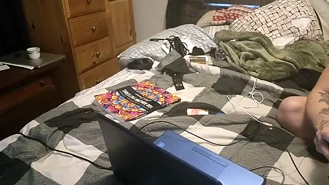 SpAzZ1234 online show from 03-17-26, 01:47