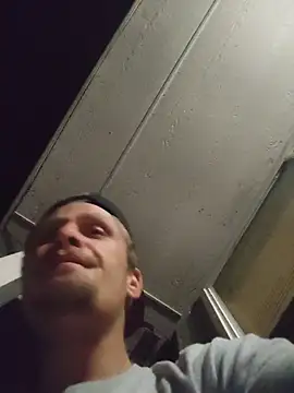 Snapshot of SpAzZ1234 chatting on 10-04-25, 01:29 SpAzZ1234 online show from 10-04-25, 01:29