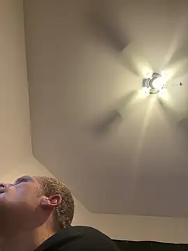 Snapshot of SpAzZ1234 chatting on 09-25-25, 01:22 SpAzZ1234 online show from 09-25-25, 01:22