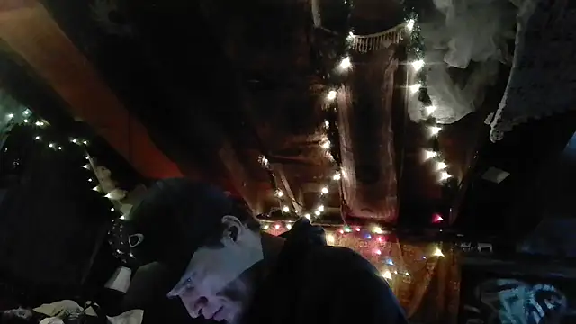 Snapshot of SpAzZ1234 chatting on 03-21-25, 01:13 SpAzZ1234 online show from 03-21-25, 01:13