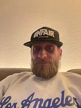 Snapshot of Bro4bro0040 chatting on 12-22-25, 07:58 Bro4bro0040 online show from 12-22-25, 07:58