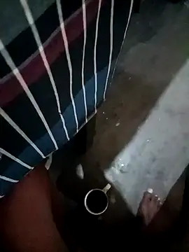 Aash Slave Boy online show from 04-21-26, 02:36