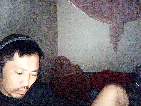 Snapshot of LCT1988 chatting on 06-12-26, 03:37 LCT1988 online show from 06-12-26, 03:37