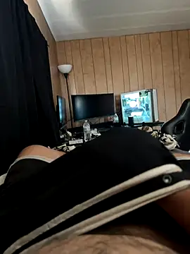 Jayare95 online show from 11-29-25, 06:41