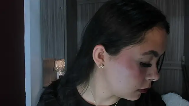 valerymeyerr online show from 04-02-26, 12:01