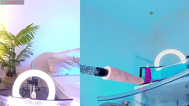 Snapshot of Sexydoll112 chatting on 02-19-26, 12:51 Sexydoll112 online show from 02-19-26, 12:51