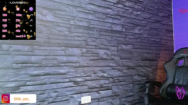 Snapshot of Lilith_Zen chatting on 02-07-25, 04:06 Lilith Zen online show from 02-07-25, 04:06