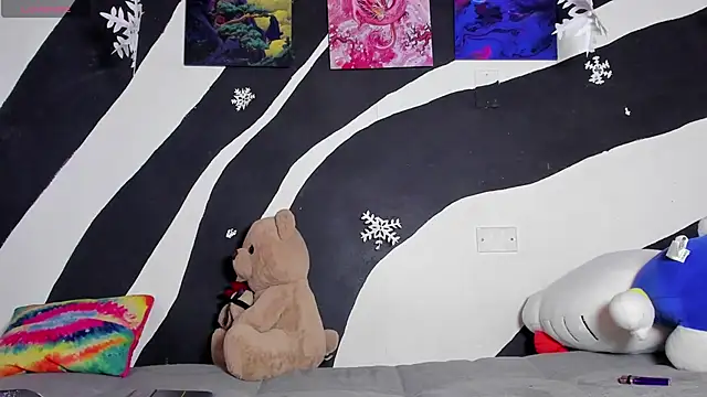 Lilith Zen online show from 12-19-25, 08:00