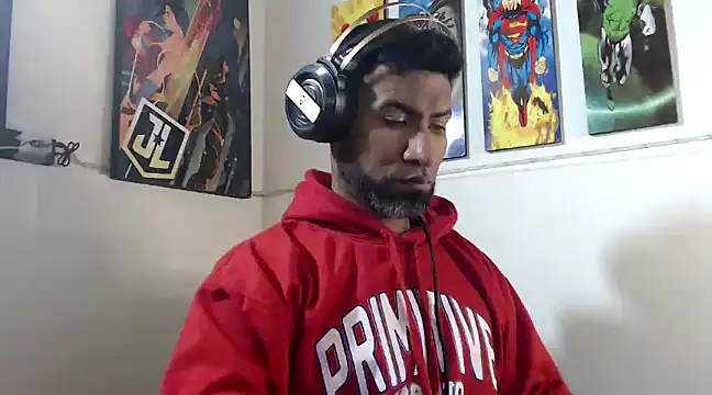 Snapshot of Enriblack92 chatting on 12-02-24, 01:42 Enriblack92 online show from 12-02-24, 01:42