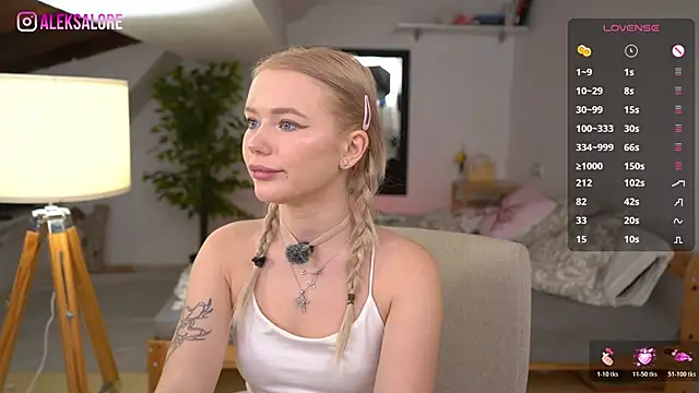 LexieLoree online show from 12-02-25, 04:14