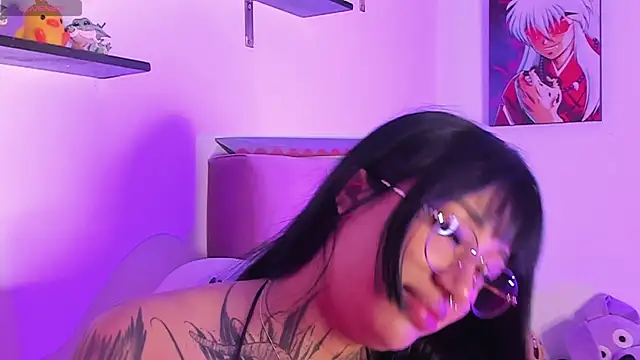 Snapshot of Akari1_Mischief chatting on 12-25-24, 10:05 Akari1 Mischief online show from 12-25-24, 10:05