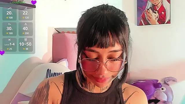 Snapshot of Akari1_Mischief chatting on 12-29-24, 10:14 Akari1 Mischief online show from 12-29-24, 10:14