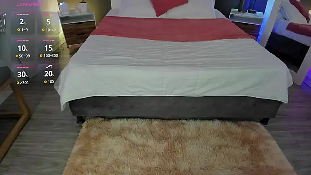 Snapshot of VioletPaket chatting on 05-03-26, 01:36 VioletPaket online show from 05-03-26, 01:36