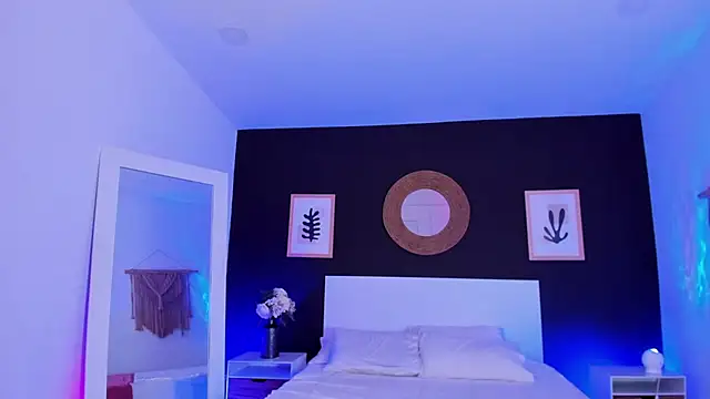 VioletPaket online show from 03-18-26, 03:13