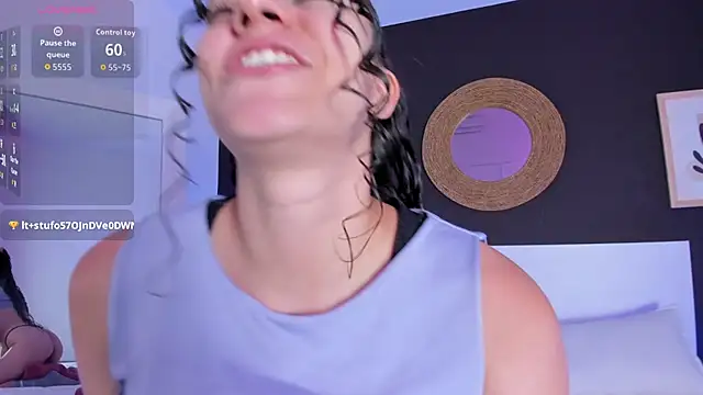 VioletPaket online show from 04-14-26, 12:10