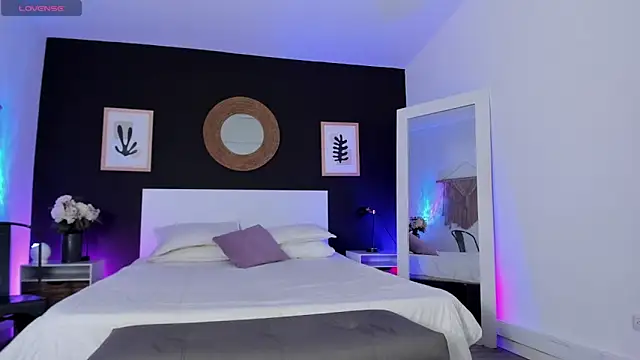 VioletPaket online show from 02-20-26, 12:51