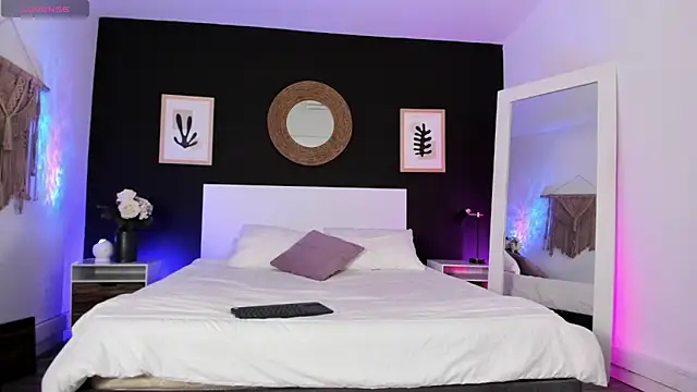 VioletPaket online show from 02-24-26, 12:17