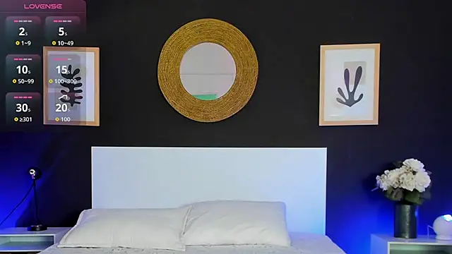 VioletPaket online show from 03-13-26, 12:54