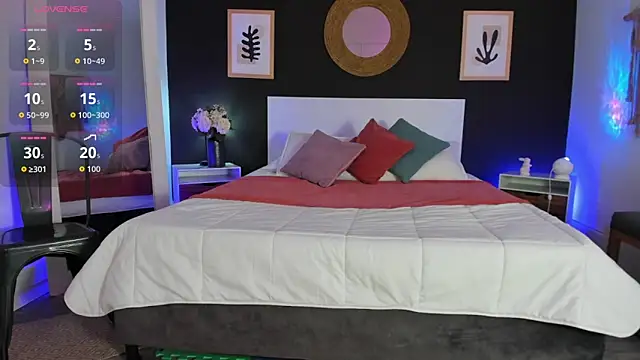 VioletPaket online show from 04-09-26, 11:38