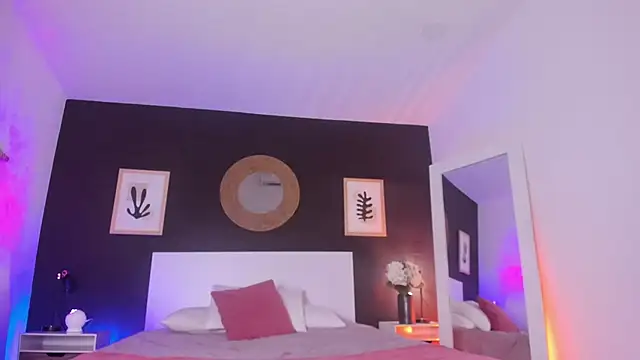 VioletPaket online show from 09-21-25, 01:27