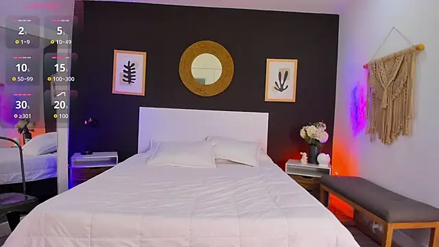 VioletPaket online show from 03-28-26, 12:39