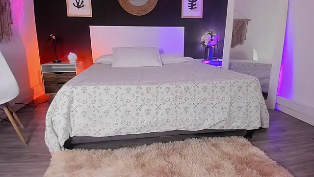 VioletPaket online show from 10-29-25, 11:42