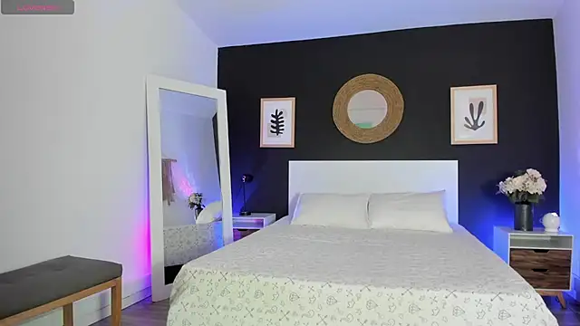 VioletPaket online show from 03-07-26, 12:32