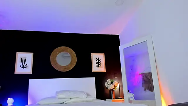 VioletPaket online show from 12-05-25, 12:26