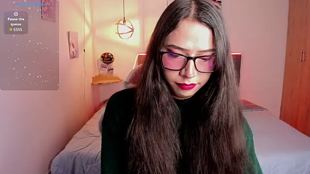 Snapshot of paula_kawaiifu_ chatting on 10-22-25, 02:16 paula kawaiifu online show from 10-22-25, 02:16