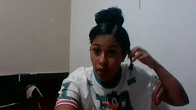 Kitra New online show from 10-16-25, 06:43