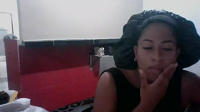 Kitra New online show from 12-17-25, 01:43