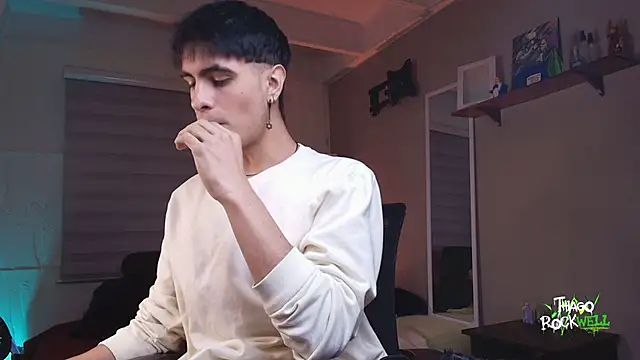 Snapshot of thiago_rockwelll chatting on 03-03-25, 12:12 thiago rockwelll online show from 03-03-25, 12:12