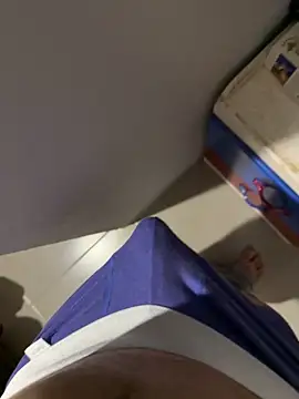 Snapshot of holawey1345 chatting on 09-15-25, 02:01 holawey1345 online show from 09-15-25, 02:01