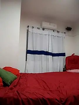 Snapshot of TattySQUIRT chatting on 11-11-25, 11:42 TattySQUIRT online show from 11-11-25, 11:42