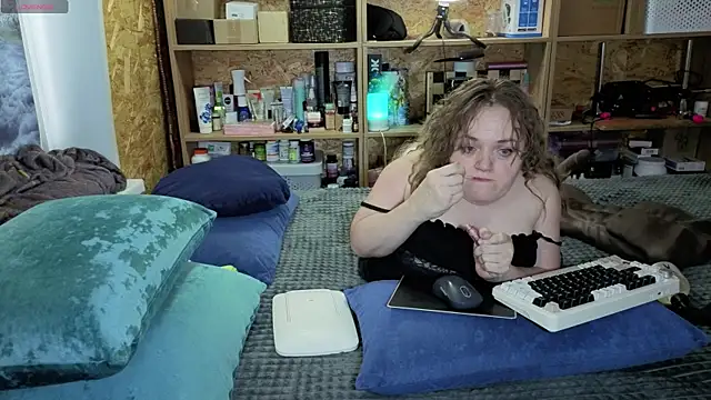 MiniNatalie online show from 02-07-26, 08:11