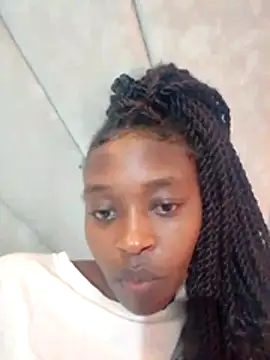 Snapshot of Sweet_mella chatting on 04-18-26, 05:59 Sweet mella online show from 04-18-26, 05:59