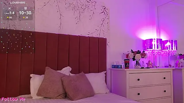 Snapshot of PinkySparks chatting on 02-22-26, 06:53 PinkySparks online show from 02-22-26, 06:53