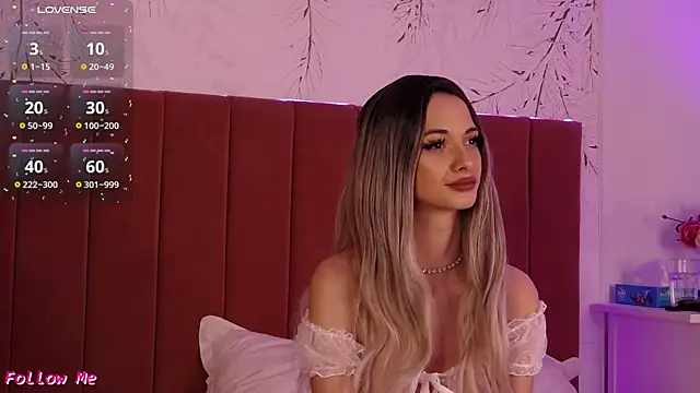 Snapshot of PinkySparks chatting on 02-08-26, 05:43 PinkySparks online show from 02-08-26, 05:43