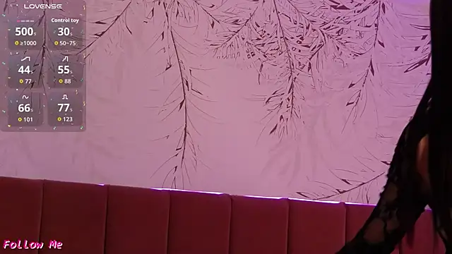 Snapshot of PinkySparks chatting on 02-12-26, 07:13 PinkySparks online show from 02-12-26, 07:13