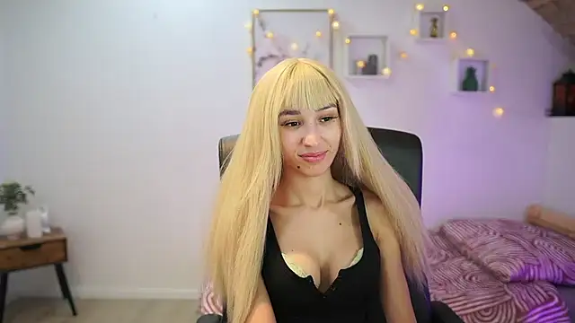 Amai  Liu online show from 11-02-25, 07:19