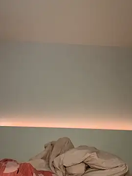 Mia-Minou online show from 03-15-26, 09:38