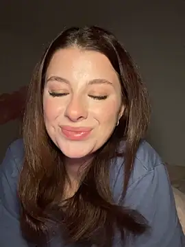 Mia-Minou online show from 03-11-26, 10:48