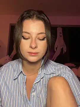 Mia-Minou online show from 10-16-25, 08:39